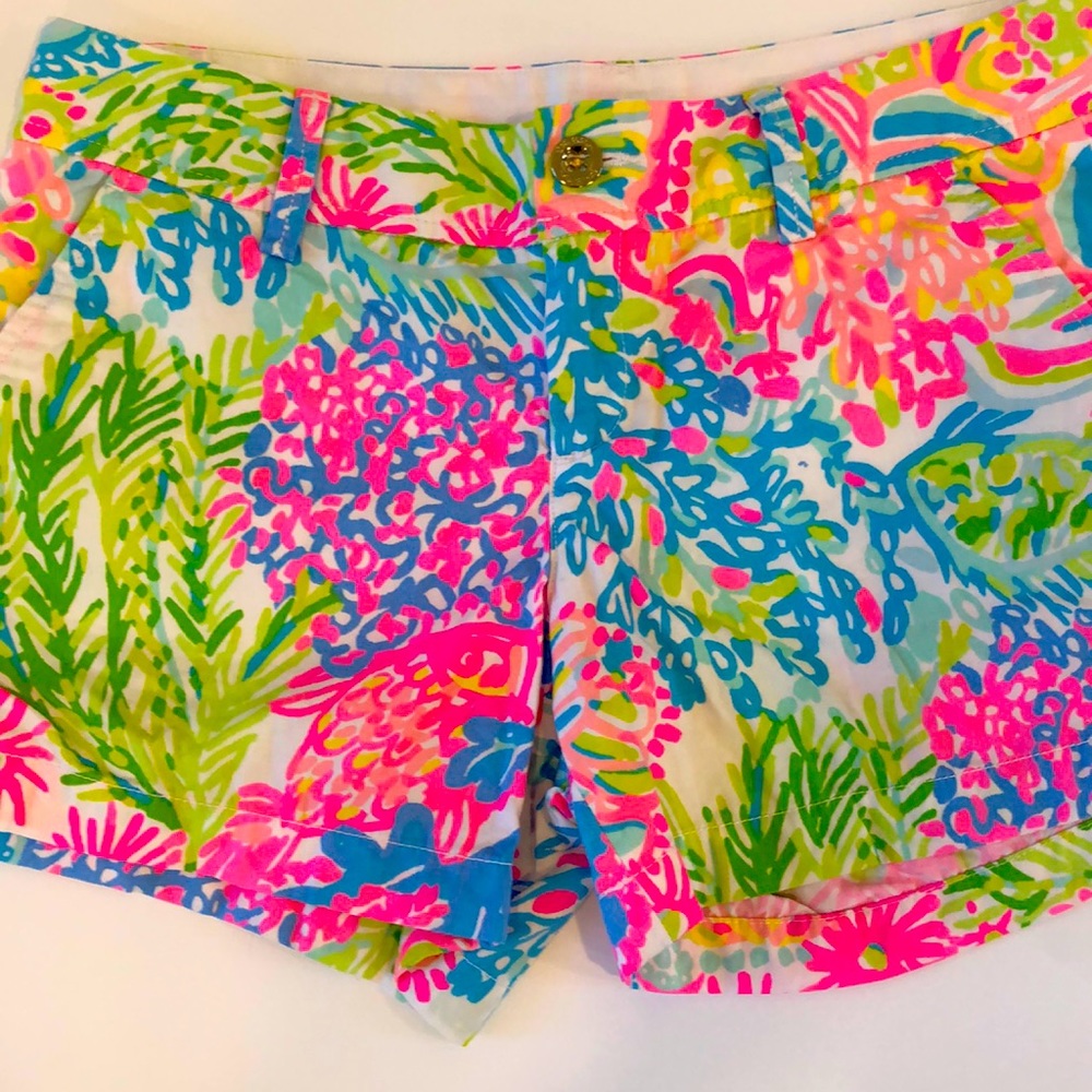 Size 8 Lilly Pulitzer Walsh shorts